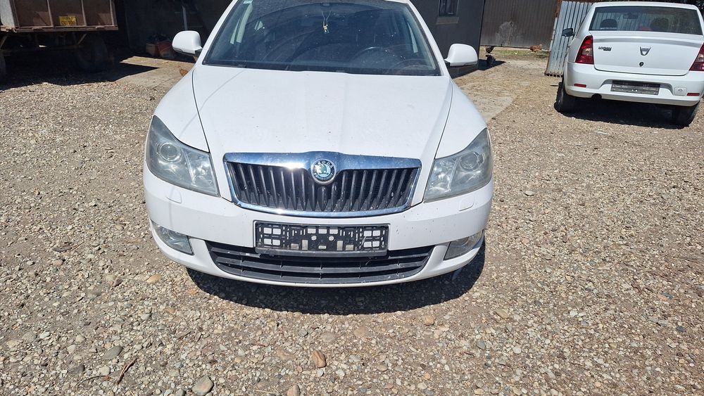 Dezmembrez Skoda Octavia 2 facelift 1.6 tdi an 2013
