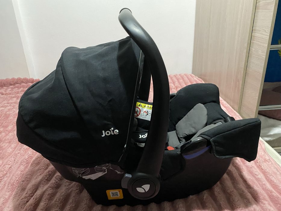 Автокресло  0+ от бренда joie