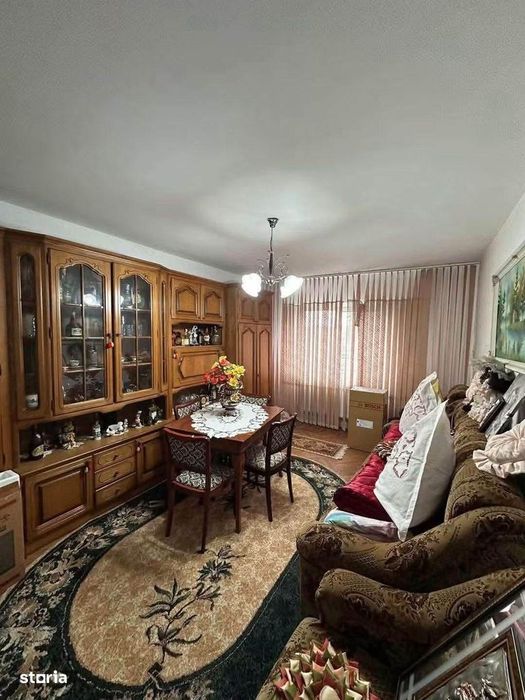 De vanzare apartament 2 camere,balcon,decomandat,57mp, Mihai Eminescu