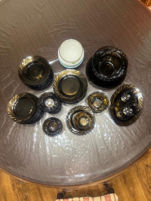 Продам посуду черная люминарк