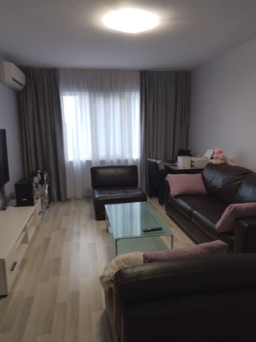 Продава се Четиристаен апартамент в Стара Загора, Център - 85 кв.м за 1765 €/кв.м - Снимка #1