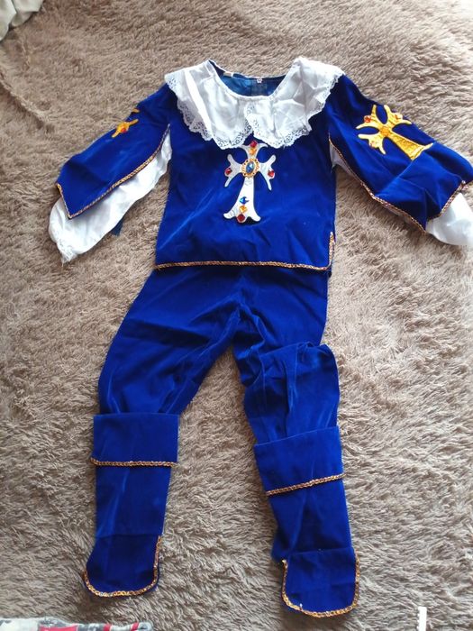 Продам костюм мушкетёра!