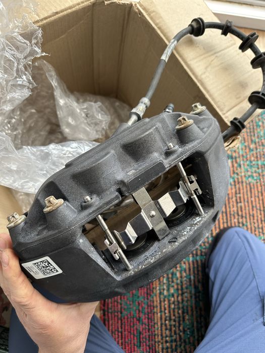 Спирачени апарати от Porsche Macan Brembo 345x30 мм