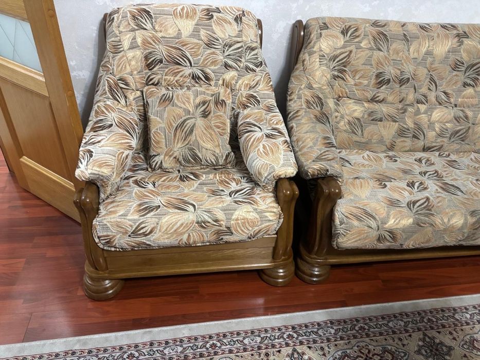 Продам уголок отдыха.