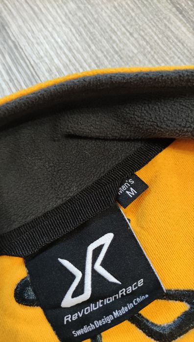 МЪЖКИ Полар 
Revolution Race Trekker Fleece 
Размер: М