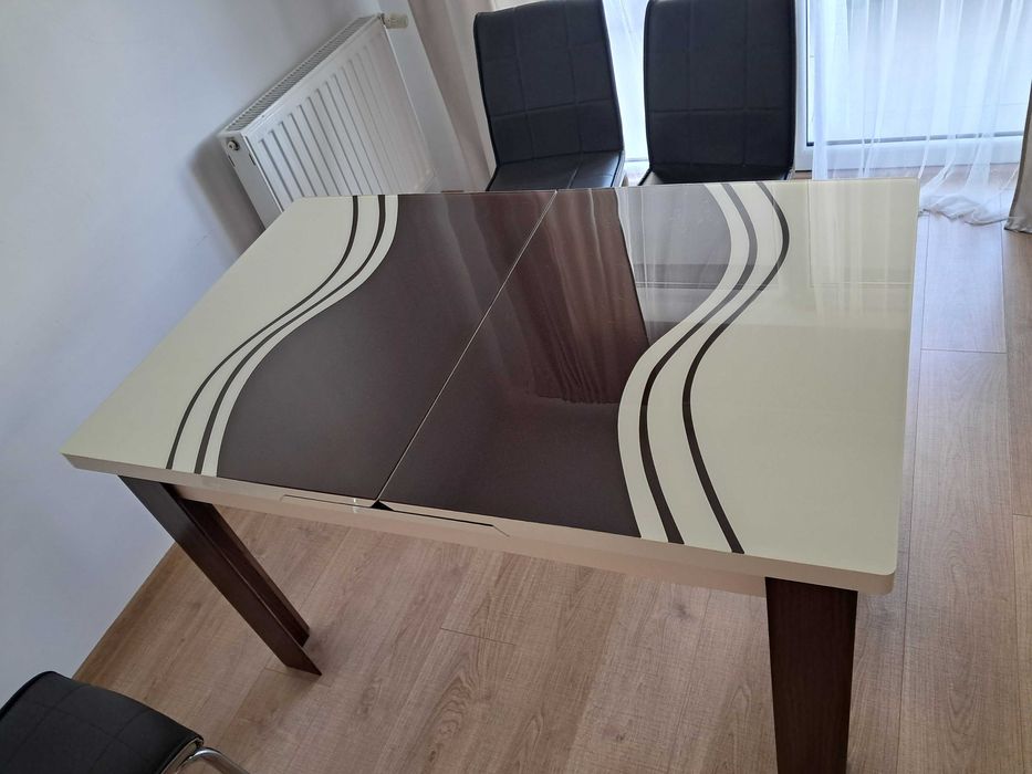 Set masa extensibila cu 6 scaune