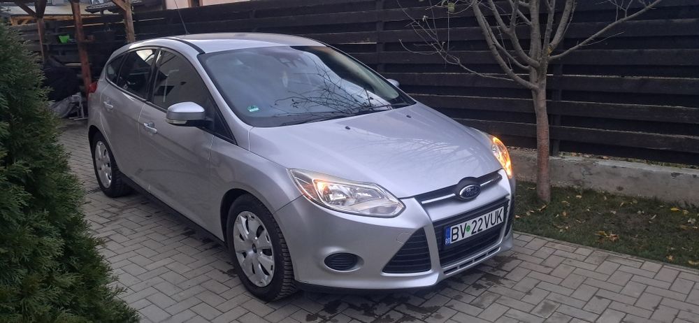 Ford focus 1.0, 165000km, istoric, hatchback