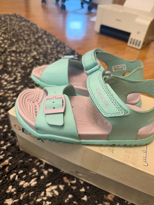 skechers, adidas, 29, 31, 32