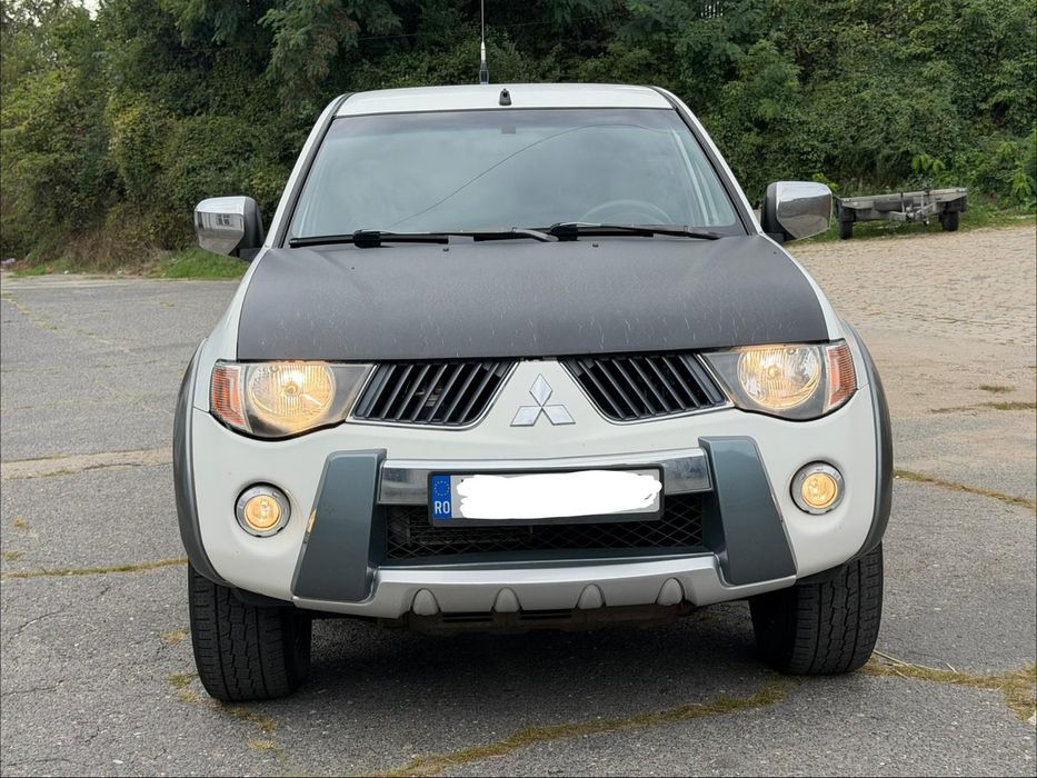 Mitsubishi L200 fabricație 2008 impecabil cu carte service