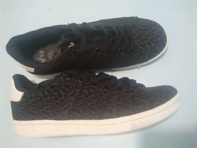 Черни кецове Vty 37н