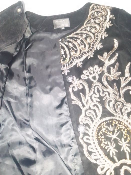 Пиджак женский 46 razmer