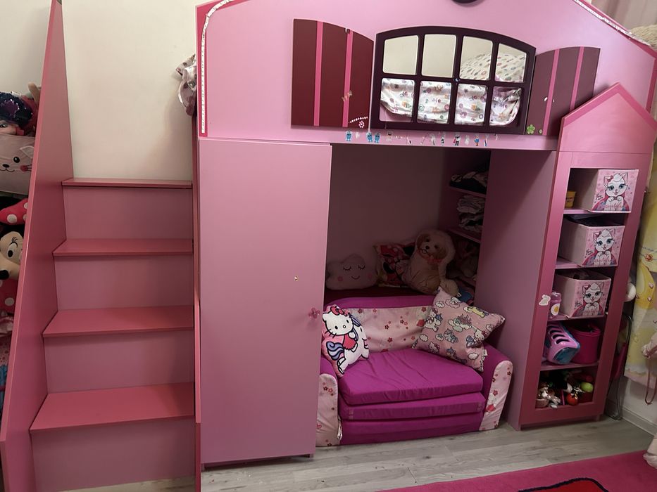 Mobila dormitor tip castel fetita