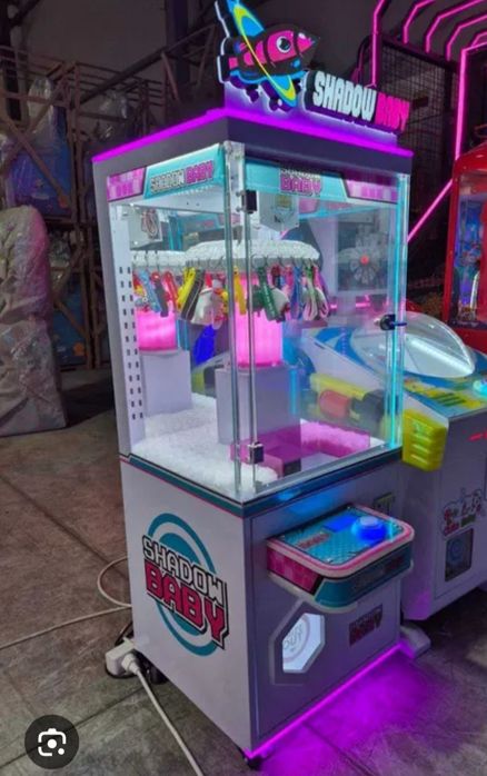 Вендинг автомат машина за играчки кран кука pink date claw под наем