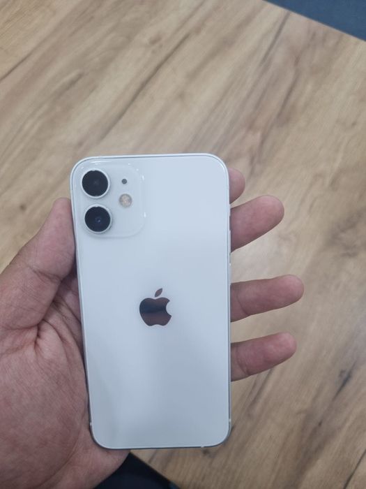 iPhone 12 mini sotiladi holadi ideal