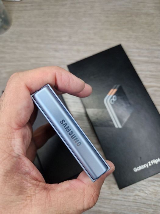 samsung Z flip 6 12/256Gb