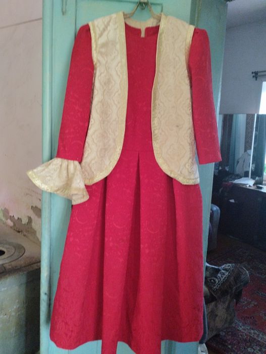 Продам платье для девочки на Наурыз