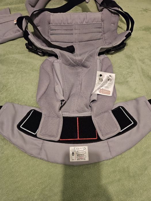 Marsupiu ergobaby ergonomic