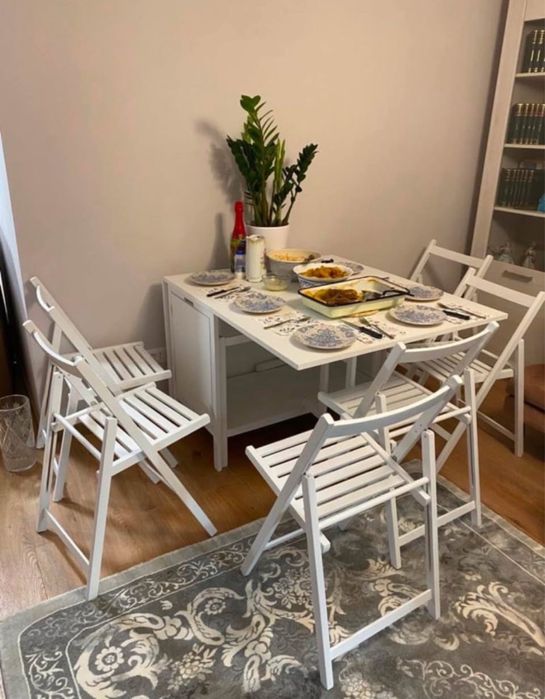 Set masa cu 4 sau 6 scaune pliante pe ALB