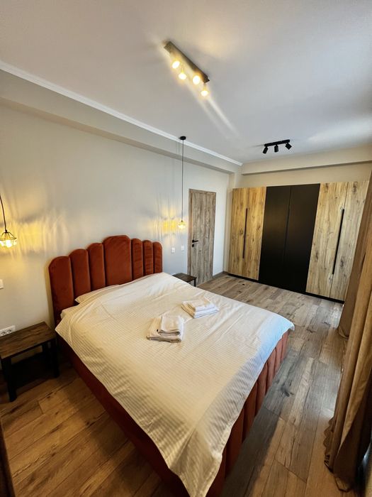 Inchiriez regim hotelier apartament 3 camere 90mp Pipera bloc nou