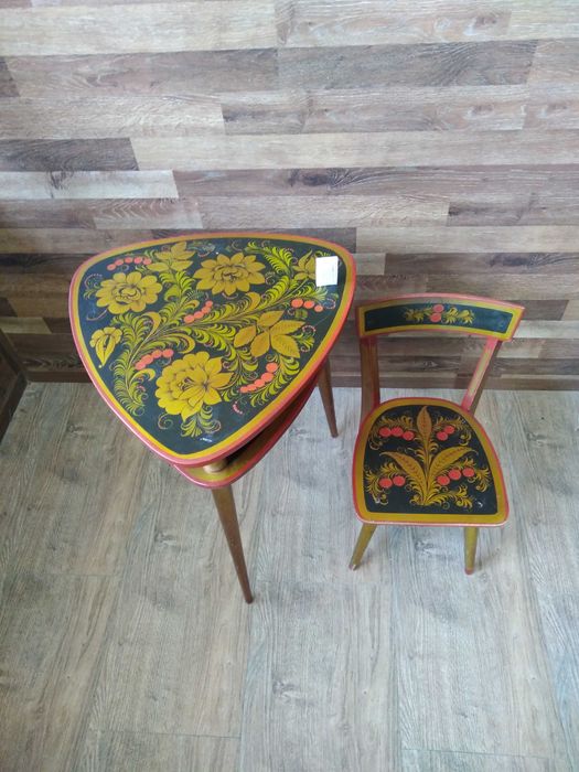 Продаётся стол + стул