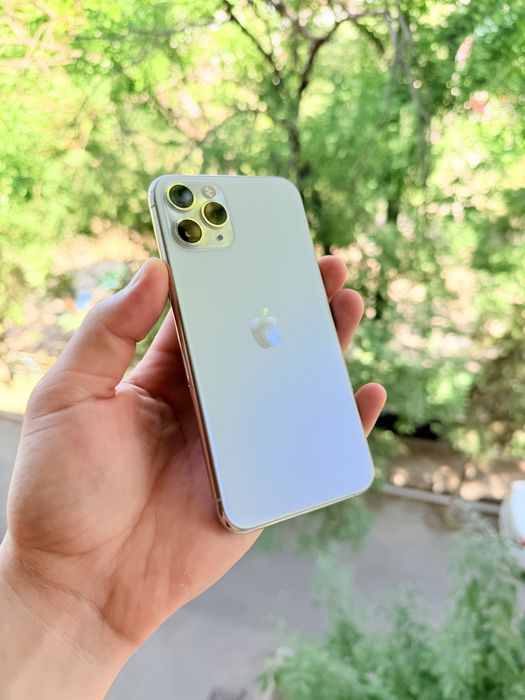 Iphone 11 pro srochna sotiladi