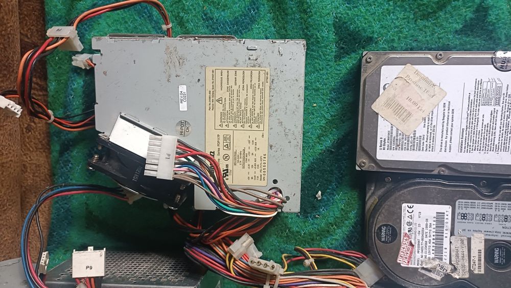 Lichidare stoc toate anunt la preț 250lei
