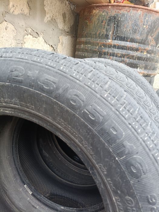 Продам шины R16.