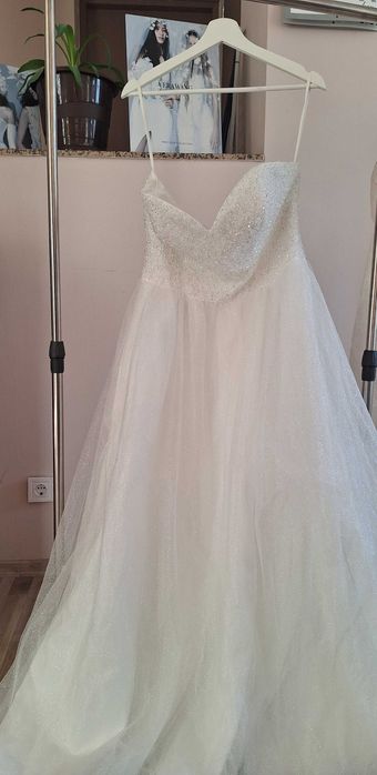 Булченски рокли на марката Frida Claire