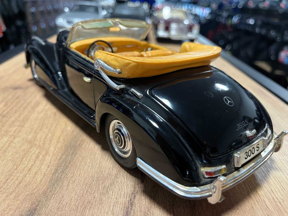 BBURAGO метална колекционерска количка  модел MERCEDES BENZ 300S 1955г