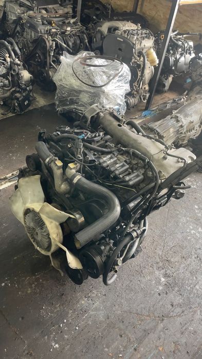 Контрактный двигатель 6G74 3.5 на Mitsubishi Pojero