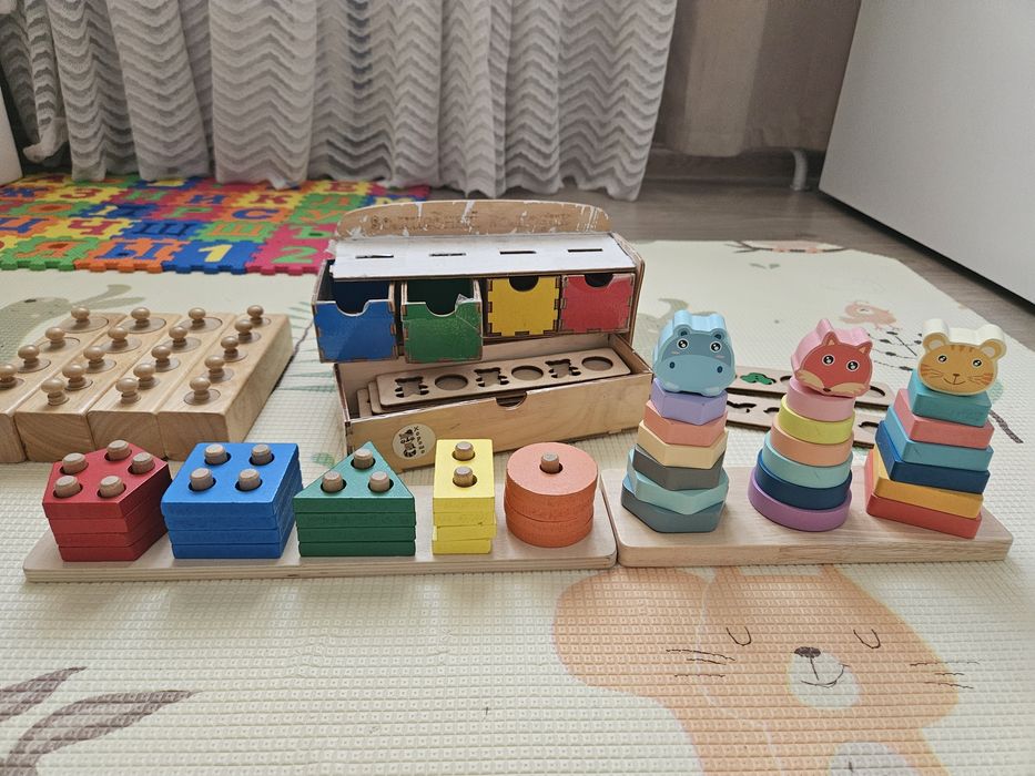 Развивающие игрушки,  сортеры