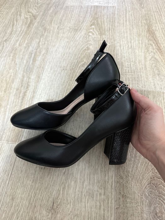 Продам туфли женские