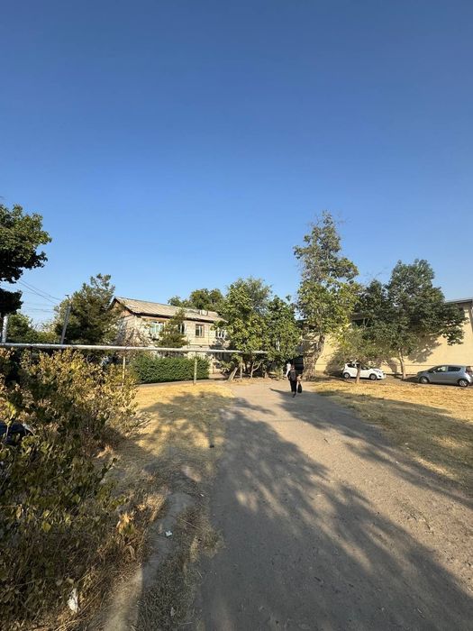 Продаётся 7,4 сот.махалля А.Темура (Мирзо-Улугбекский  район)