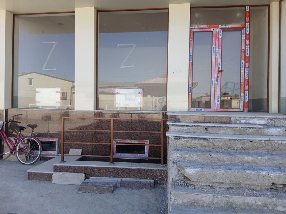 АРЕНДА БЕРИЛАДИ!!!  75 квадрат + подвал.  1 хона ремонтли яшаш учун уй