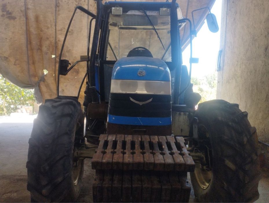 Traktor sotiladi 2012