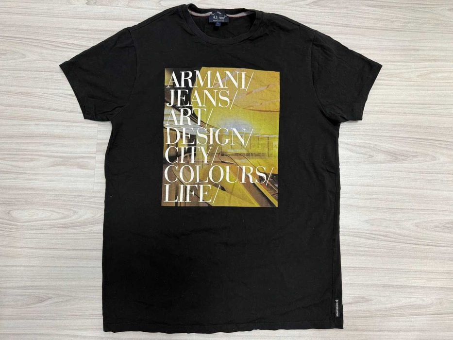 Armani Jeans''оригинална дамска тениска М размер