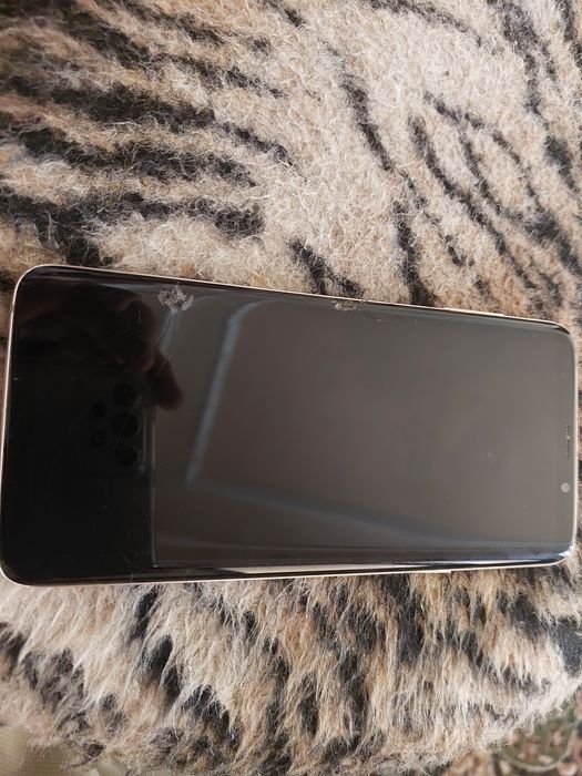 Samsung galaxy s 9 +  hotira 64 gb