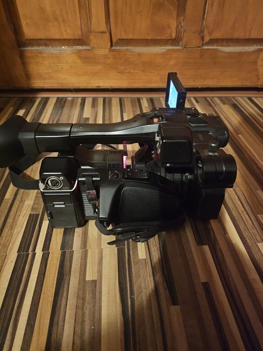 Panasonic  HC- X1000