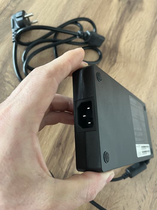 Блок питания ноутбука  Lenovo