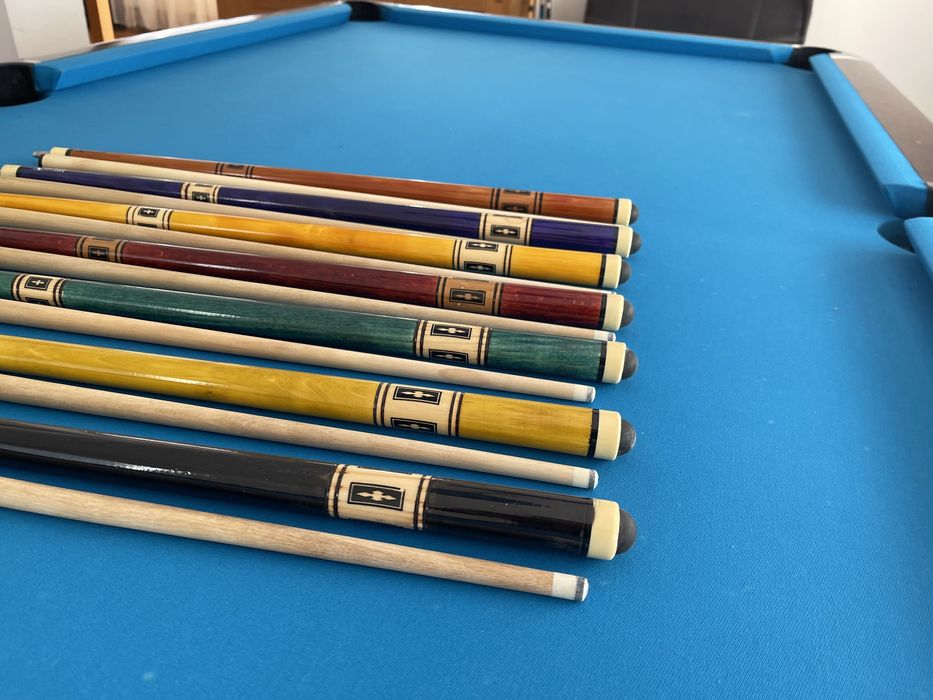 Tacuri pentru biliard cu filet 75 lei