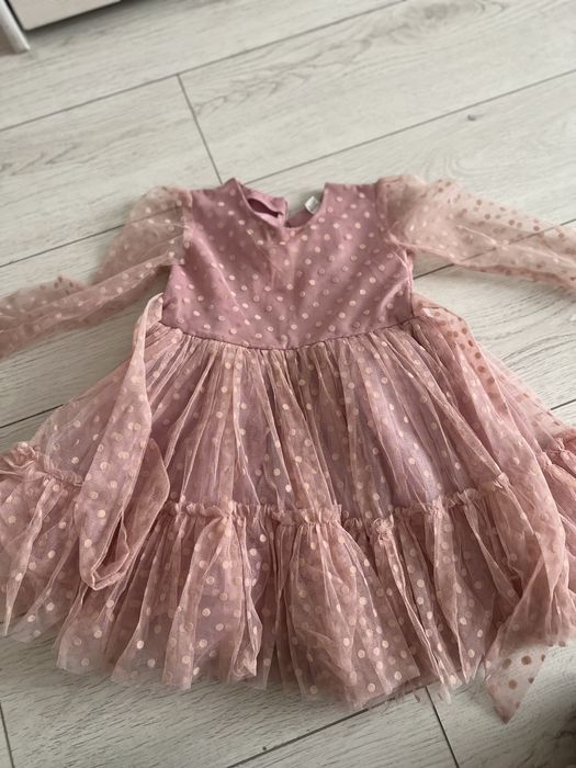 Продам детские платья