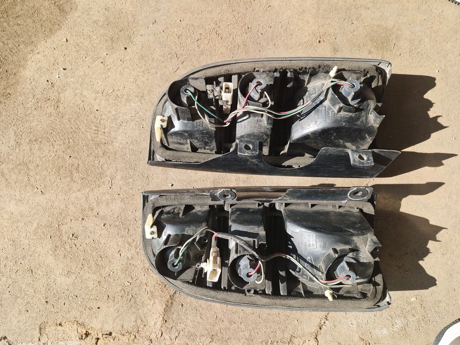 Продам фонари на Прадо 95