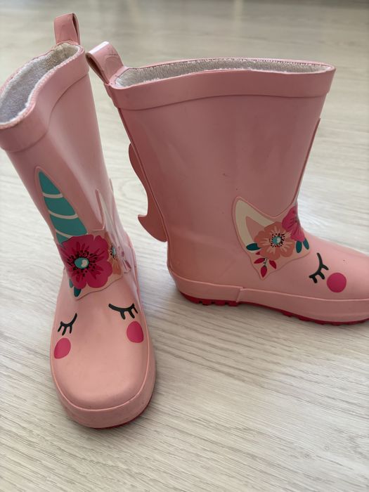 Продаю резиновые детские сапожки