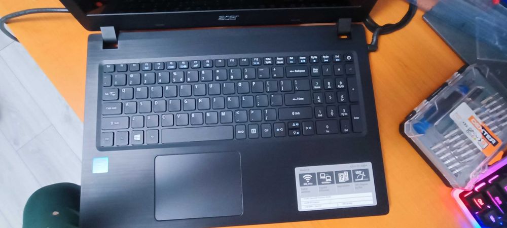 Laptop Acer Aspire A315-31-C6D4 procesor N3350, 2.40 GHz, 4GB, 500GB