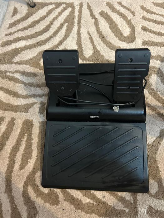 Vând volan ps5 ps4 si pc