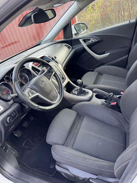 Opel Astra J • 2011 • Euro 5