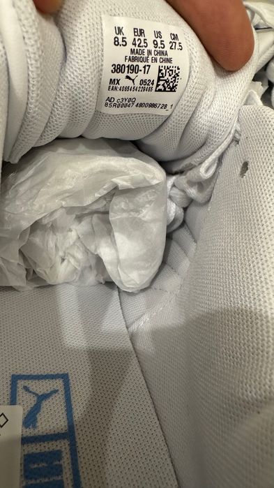 Puma 42.             ..