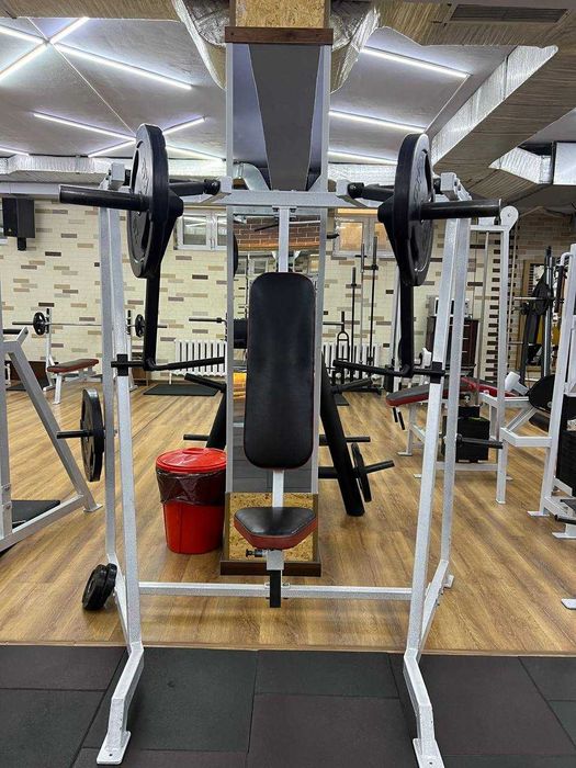 ОТЛИЧНЫЙ НАБОР Б.У. тренажёров,резиновые гантели и блины