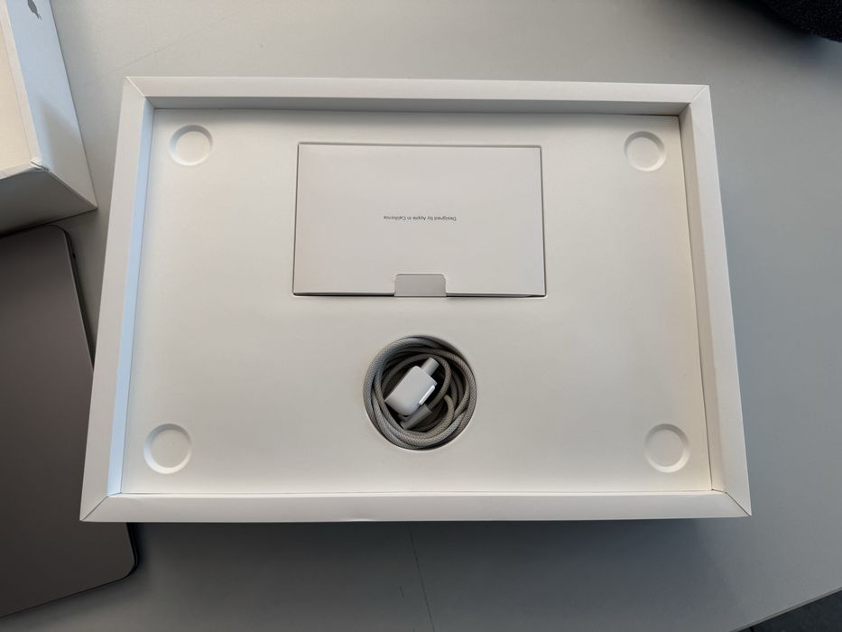 Macbook Air M2 15’ , 512GB 2023