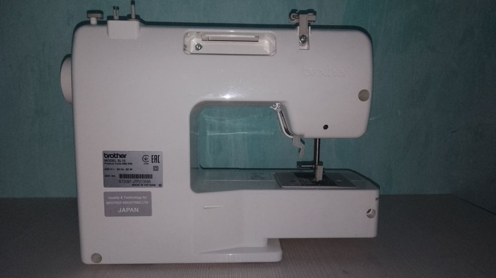 Срочно продам Швейную машинку